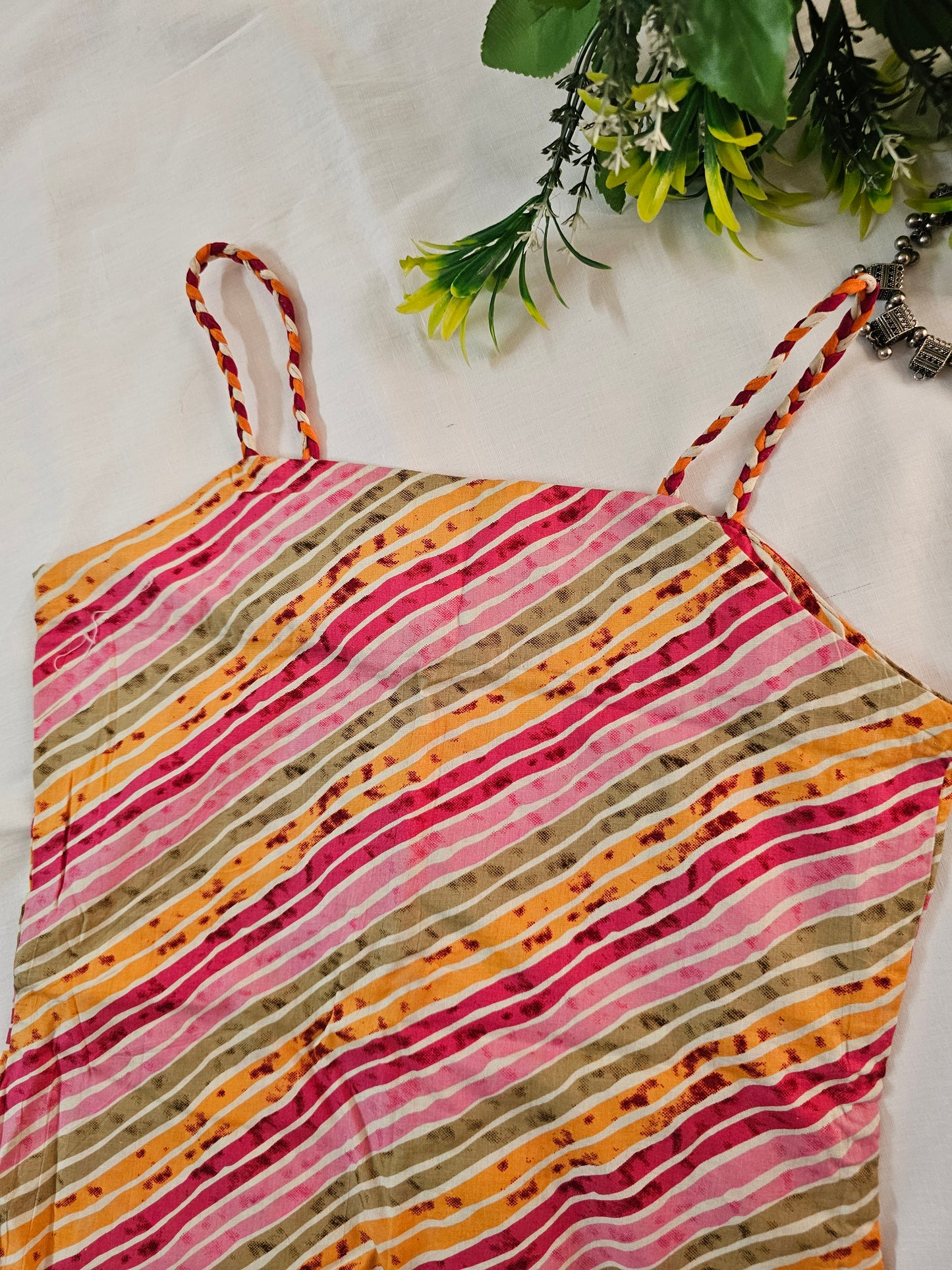 Vibrant Leheriya Spaghetti‑Strap Straight Kurti